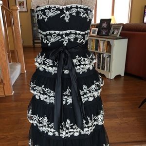 BCBG MaxAzria Black Embroidered Strapless Dress